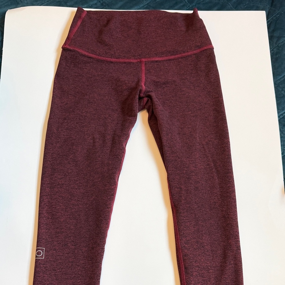 Fleo Burgundy Women's Leggings